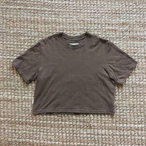 Province Of Canada (M) Monday Crop Tshirt Cocoa